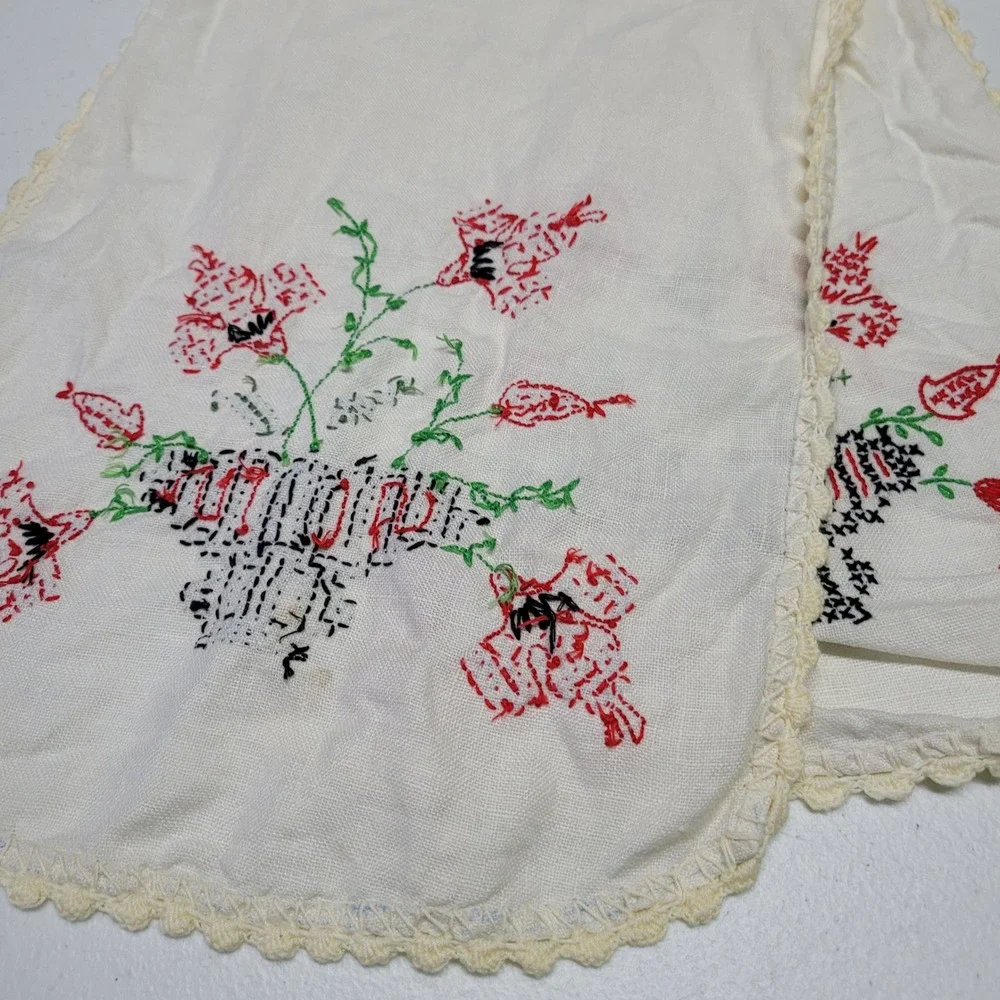 Hand Embroidered Linen Table‎ Runner Red Floral Cross Stitch Crochet Trim